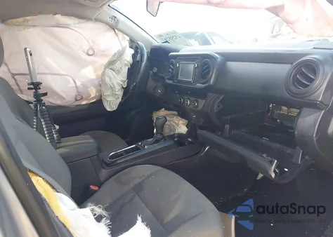 2018 Toyota Tacoma Sr z USA, uszkodzony, nr VIN 5TFAX5GN7JX118764